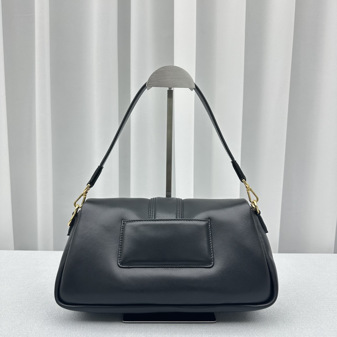 Jacquemus Satchel Bags